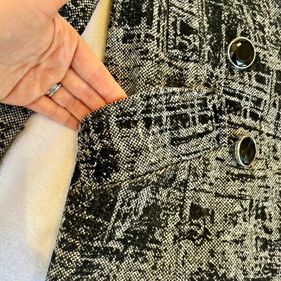 BKE, Black & White Coat, Size Small - Picture 6 of 15